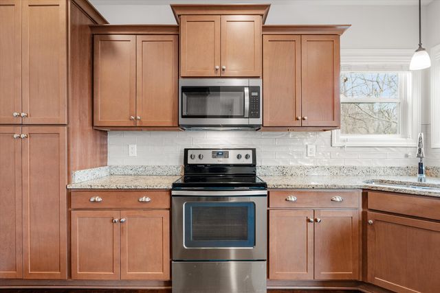 805 Tanager Pl, Lebanon, TN 37087