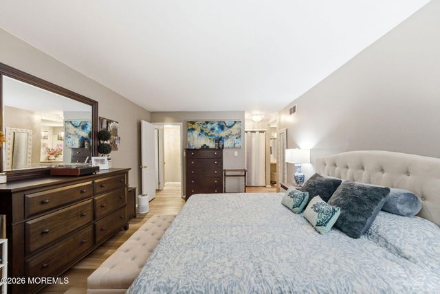 54 Kathy Court, Brick, NJ 08724