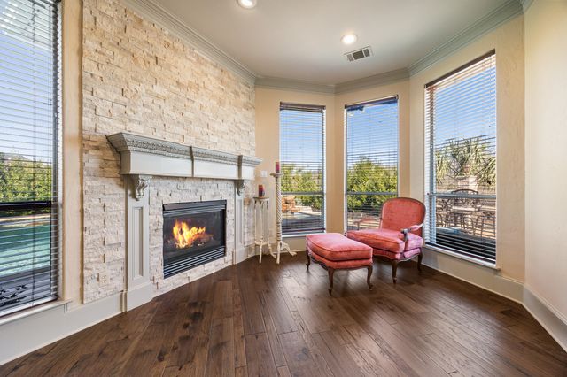 530 Ridge Point Drive, Heath, TX 75126