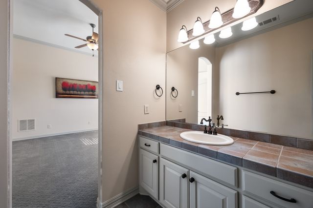 530 Ridge Point Drive, Heath, TX 75126