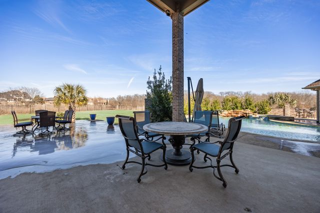 530 Ridge Point Drive, Heath, TX 75126