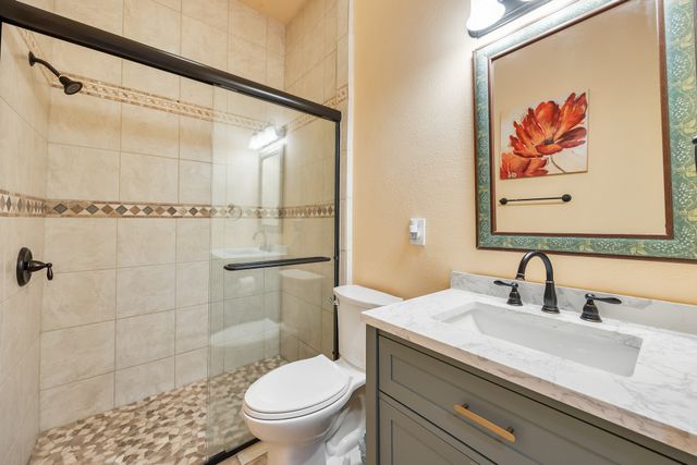 530 Ridge Point Drive, Heath, TX 75126