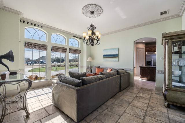 530 Ridge Point Drive, Heath, TX 75126