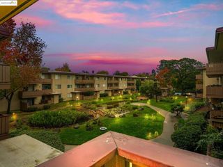 1321 Webster St D212, Alameda, CA 94501