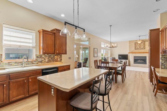 1502 Quail Ridge Road, Cedar Falls, IA 50613