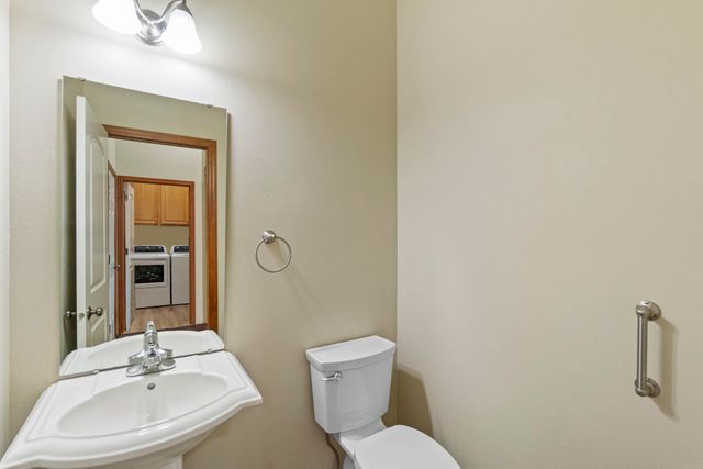 1502 Quail Ridge Road, Cedar Falls, IA 50613