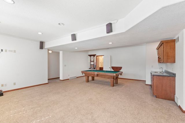 1502 Quail Ridge Road, Cedar Falls, IA 50613