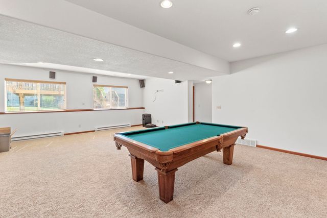 1502 Quail Ridge Road, Cedar Falls, IA 50613