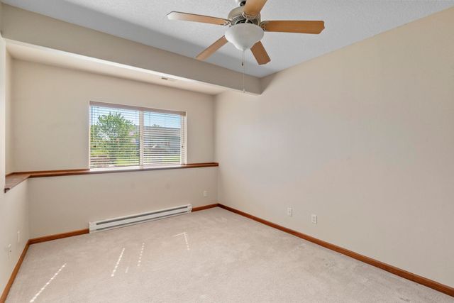 1502 Quail Ridge Road, Cedar Falls, IA 50613