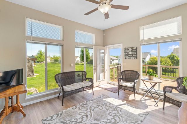 1502 Quail Ridge Road, Cedar Falls, IA 50613
