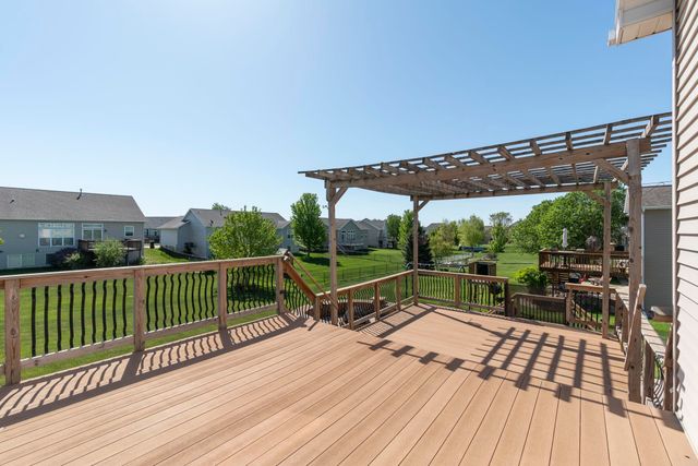 1502 Quail Ridge Road, Cedar Falls, IA 50613