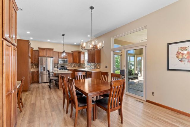 1502 Quail Ridge Road, Cedar Falls, IA 50613