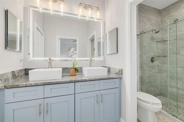 946 HIGHLAND AVENUE 8, Dunedin, FL 34698