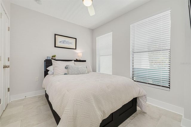 946 HIGHLAND AVENUE 8, Dunedin, FL 34698