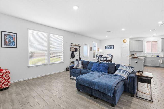 529 Senca PARK, Leander, TX 78641