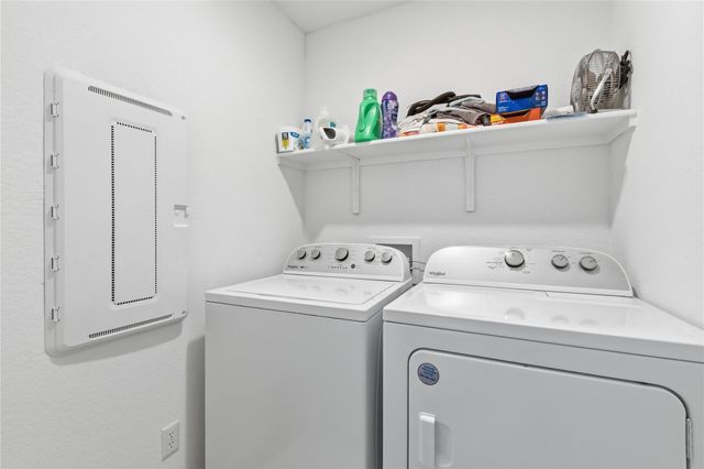 529 Senca PARK, Leander, TX 78641