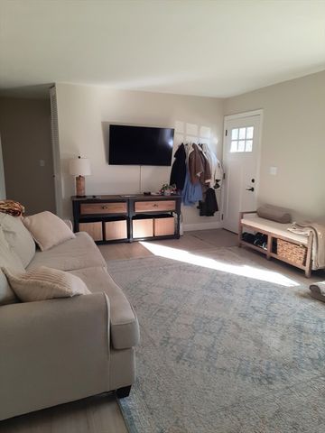 21 Anderson Dr 21, Marshfield, MA 02050