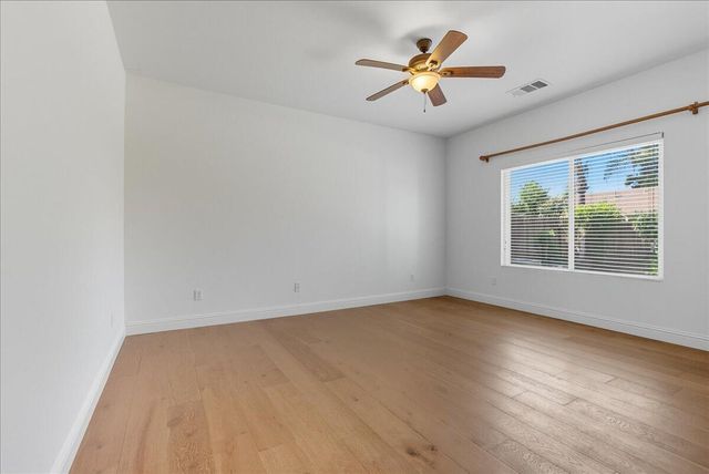 141 N Boise Court, Visalia, CA 93291