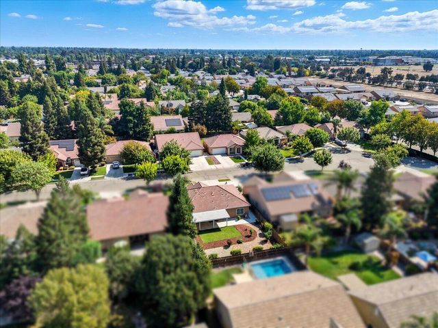 141 N Boise Court, Visalia, CA 93291