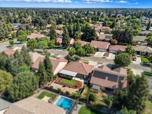 141 N Boise Court, Visalia, CA 93291