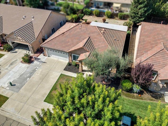 141 N Boise Court, Visalia, CA 93291