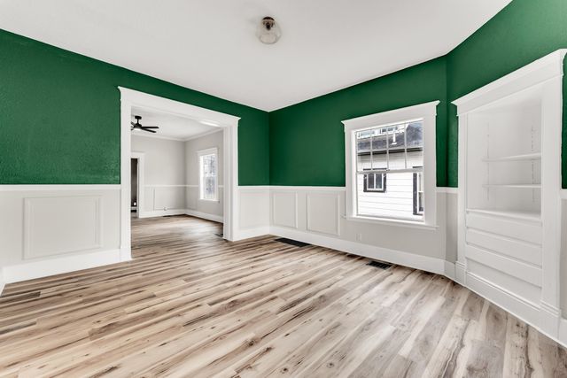 1885 N Douglas Avenue, Springfield, MO 65803