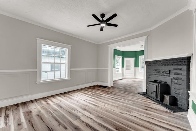 1885 N Douglas Avenue, Springfield, MO 65803