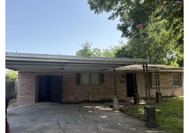 5923 Van Fleet Street, Houston, TX 77033