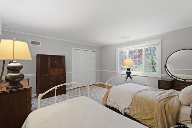 29 E Kinnicutt Road, Pound Ridge, NY 10576