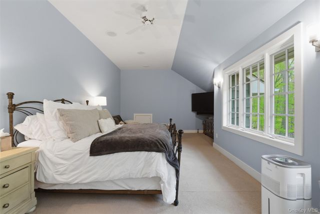 29 E Kinnicutt Road, Pound Ridge, NY 10576