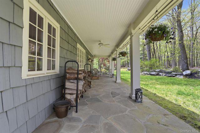 29 E Kinnicutt Road, Pound Ridge, NY 10576