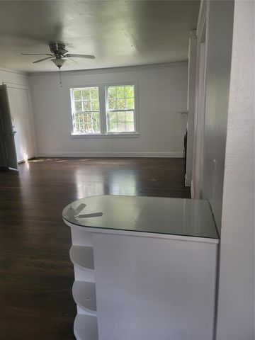 5614 Chartres Street 5, Houston, TX 77004