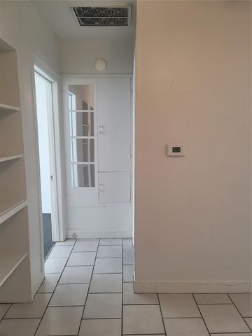 5614 Chartres Street 5, Houston, TX 77004