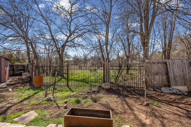 1602 Westwood LN, Georgetown, TX 78628