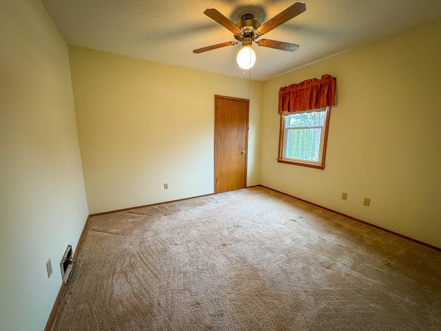 3338 W Abbey Road, Hart, MI 49420