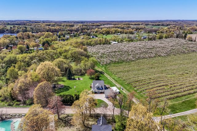 3338 W Abbey Road, Hart, MI 49420