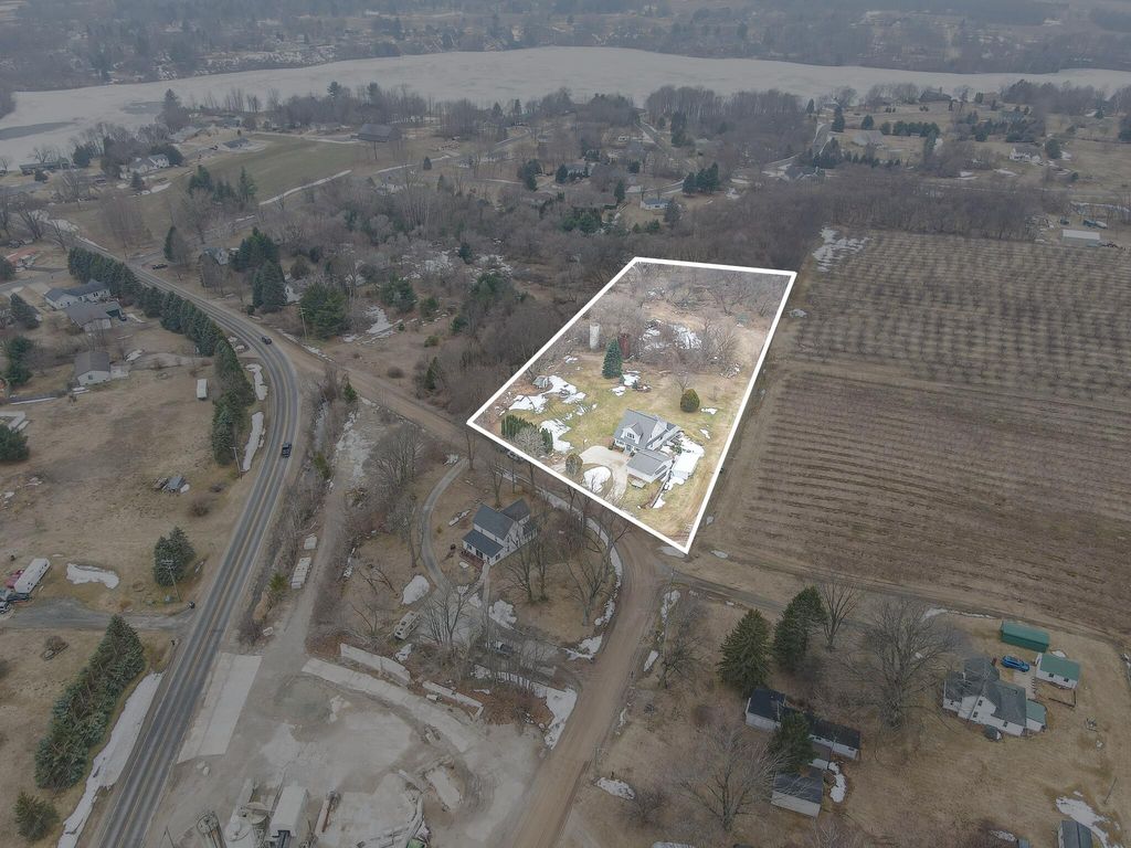 3338 W Abbey Road, Hart, MI 49420