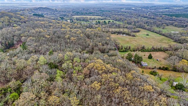 1068 County Road 2305, Hartman, AR 72840