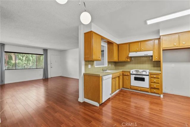 723 E Tujunga Avenue, Burbank, CA 91501