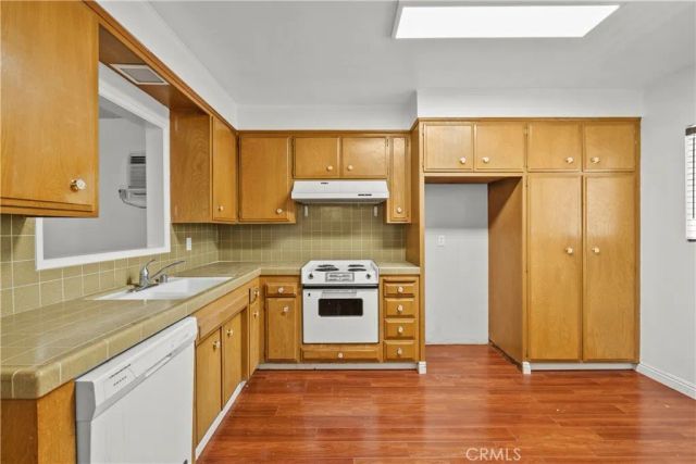 723 E Tujunga Avenue, Burbank, CA 91501