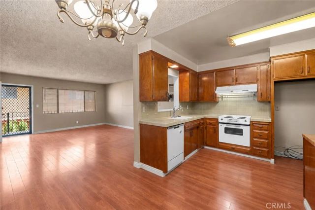 723 E Tujunga Avenue, Burbank, CA 91501