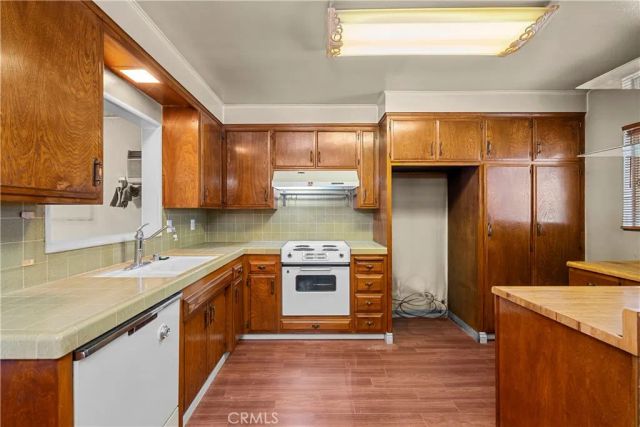 723 E Tujunga Avenue, Burbank, CA 91501
