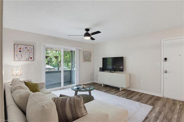 2235 Sunderland Road 105C, Winston-salem, NC 27103