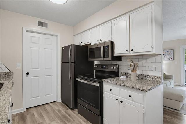 2235 Sunderland Road 105C, Winston-salem, NC 27103