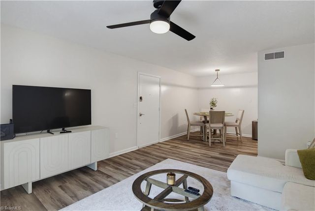 2235 Sunderland Road 105C, Winston-salem, NC 27103