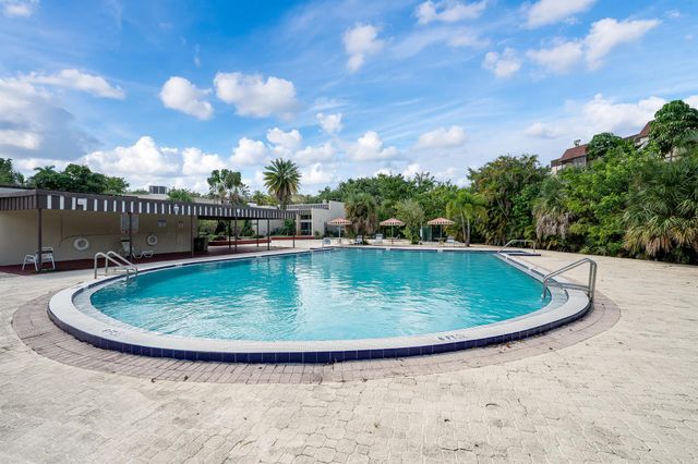 7100 NW 17th Street 220, Plantation, FL 33313
