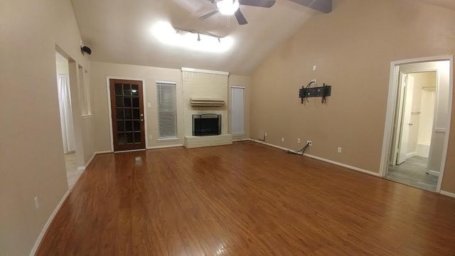 9 N Deerfoot Circle, The Woodlands, TX 77380