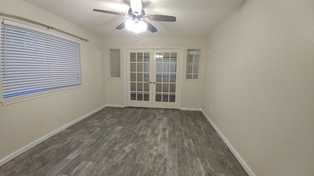 9 N Deerfoot Circle, The Woodlands, TX 77380