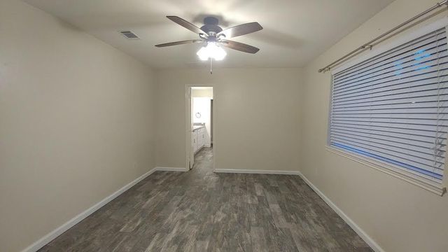 9 N Deerfoot Circle, The Woodlands, TX 77380