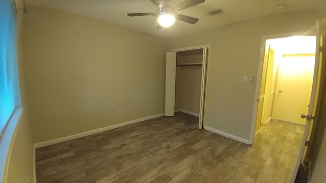 9 N Deerfoot Circle, The Woodlands, TX 77380